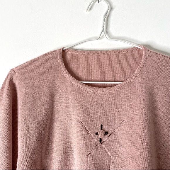 Vintage Knit Embroidered Flower Sweater - Picture 2 of 7